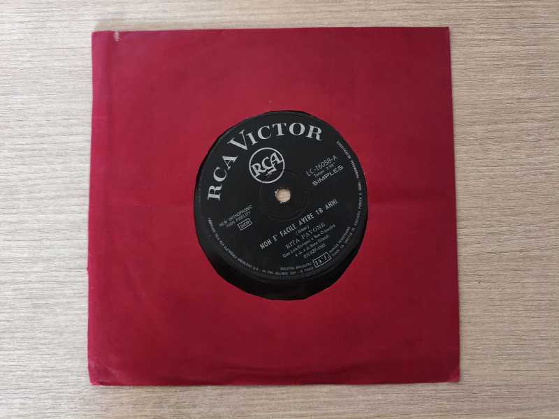 Compacto Vinil Rita Pavone Son Finite Le Vacanze