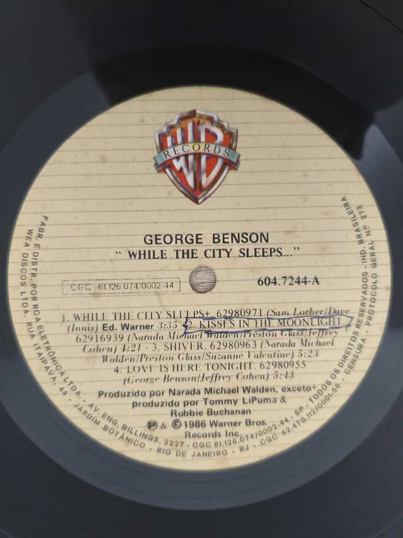 Lp Vinil George Benson While The City Sleeps...