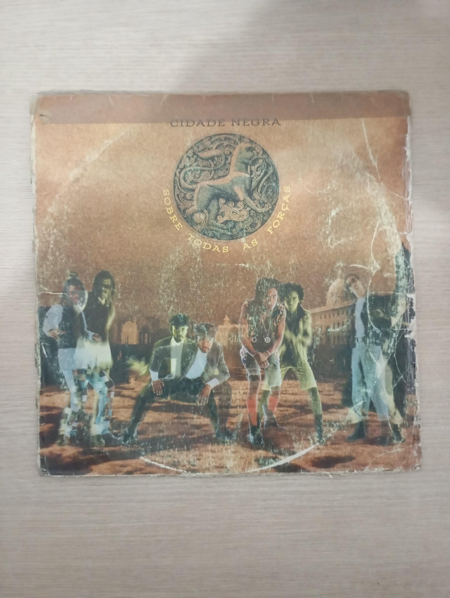 Lp Vinil Cidade Negra Sobre Todas As Forças Com Encarte