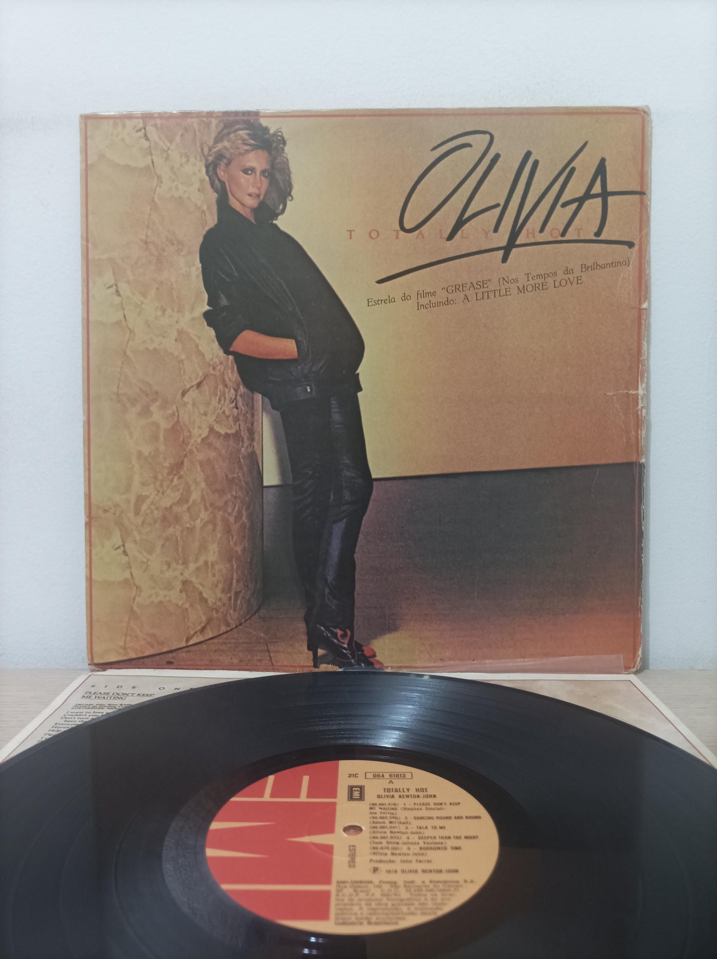 Disco Vinil Totally Hot Olivia Newton-John Com Encarte A