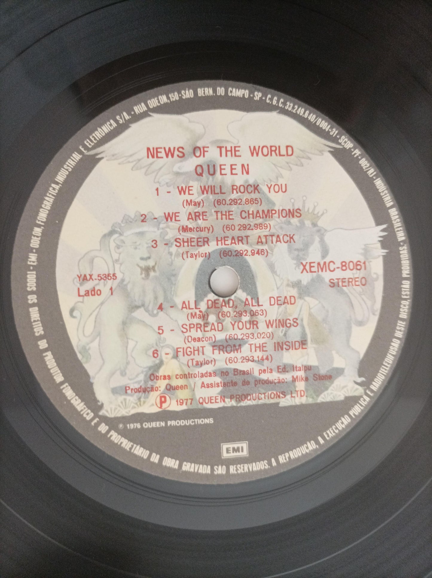 Lp Vinil Queen News Of The World Capa Dupla Com Encarte