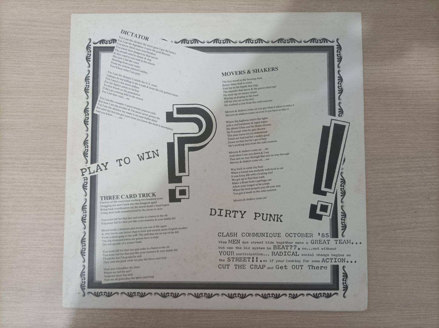 Lp Vinil The Clash Cut The Crap Com Encarte