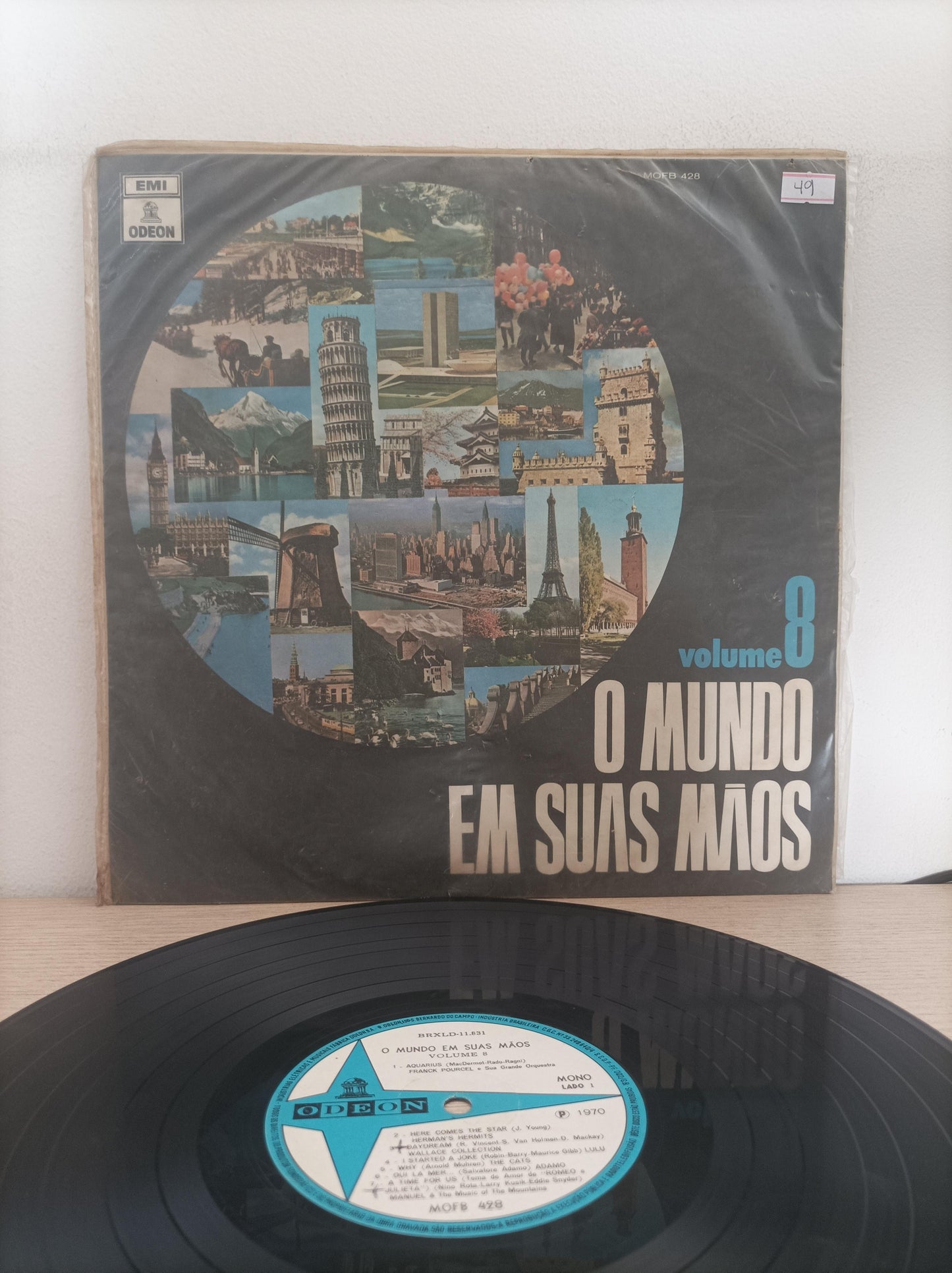 Lp Vinil O Mundo Em Suas Mãos Volume 8