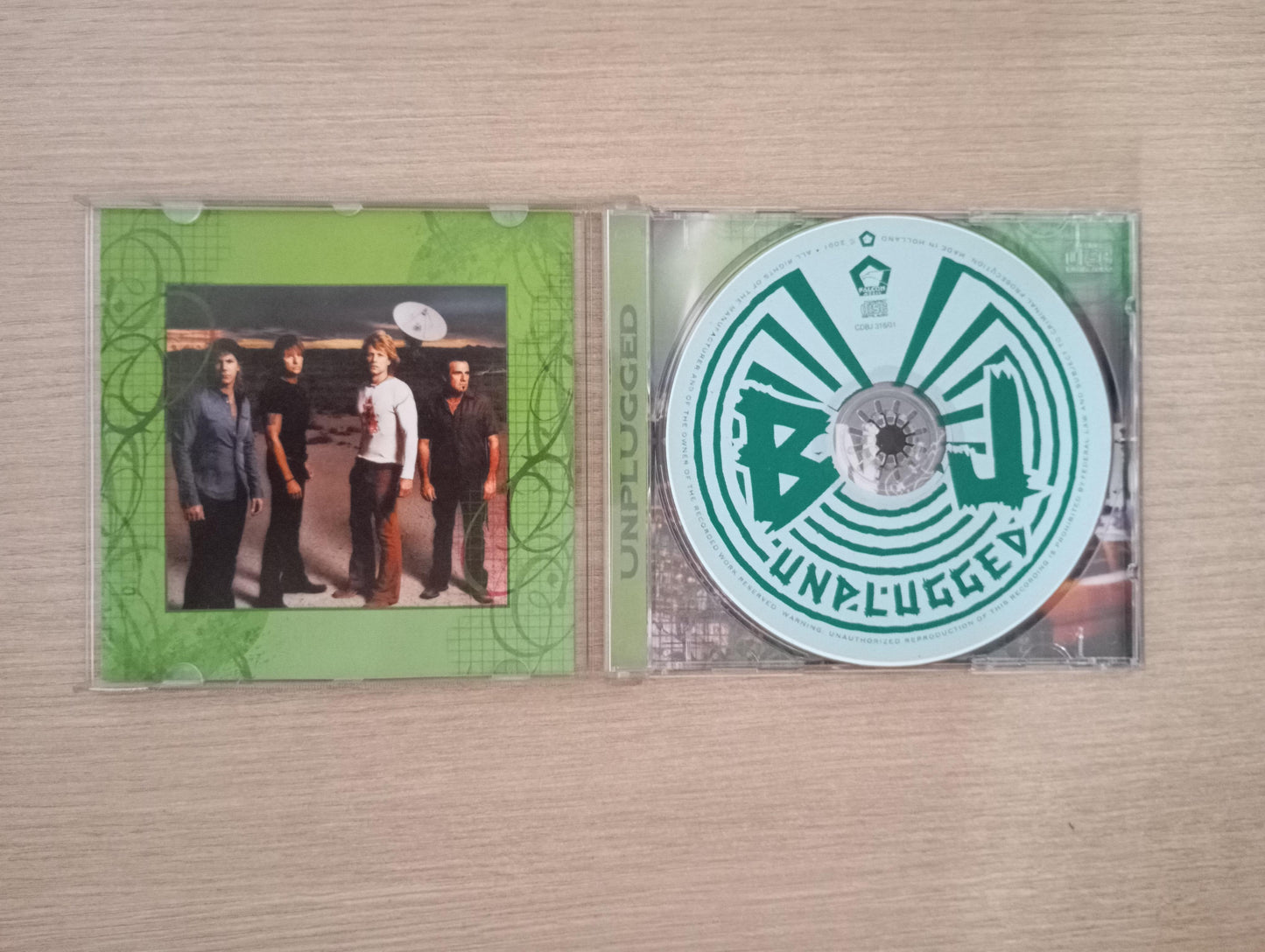 CD Bon Jovi Unplugged Importado