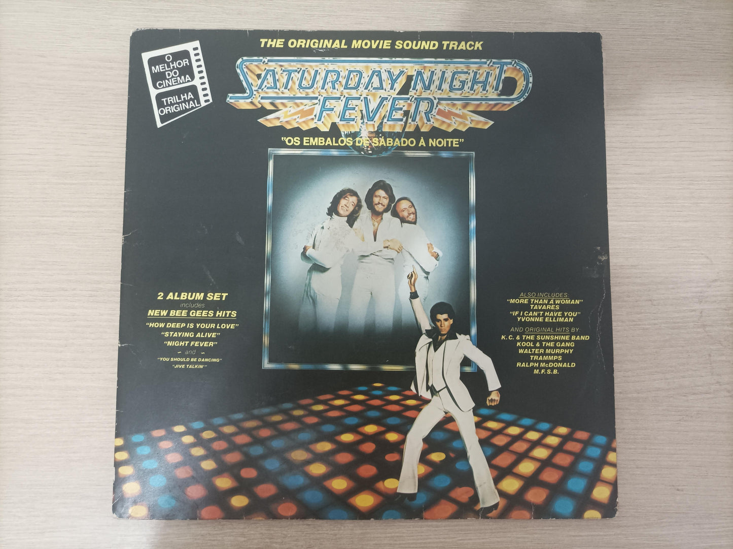 Lp Vinil Bee Gees Saturday Fever Embalos Noite Duplo Encarte