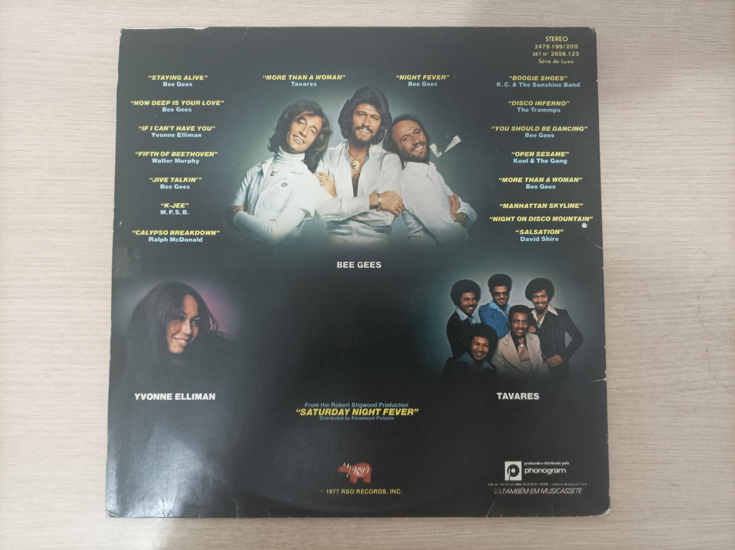 Lp Vinil Bee Gees Saturday Fever Embalos Noite Duplo Encarte