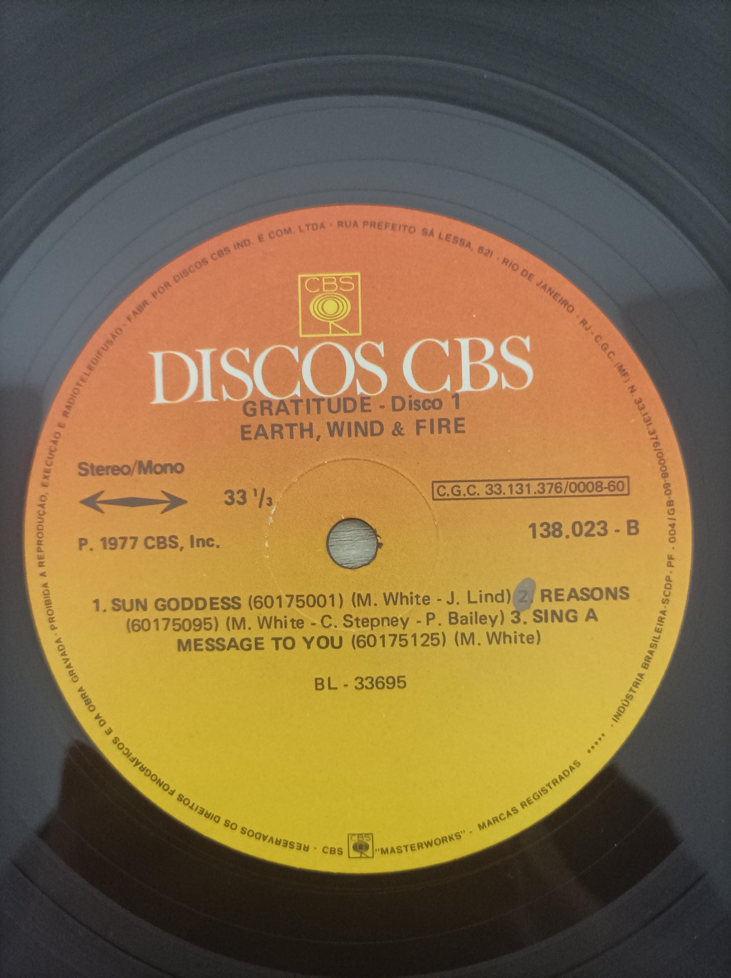 Disco Vinil Gratitude Earth, Wind & Fire Duplo Com Encarte A