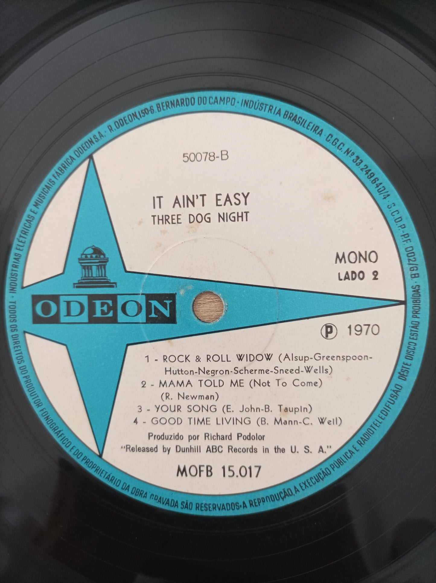 Lp Vinil Three Dog Night It Ain't Easy