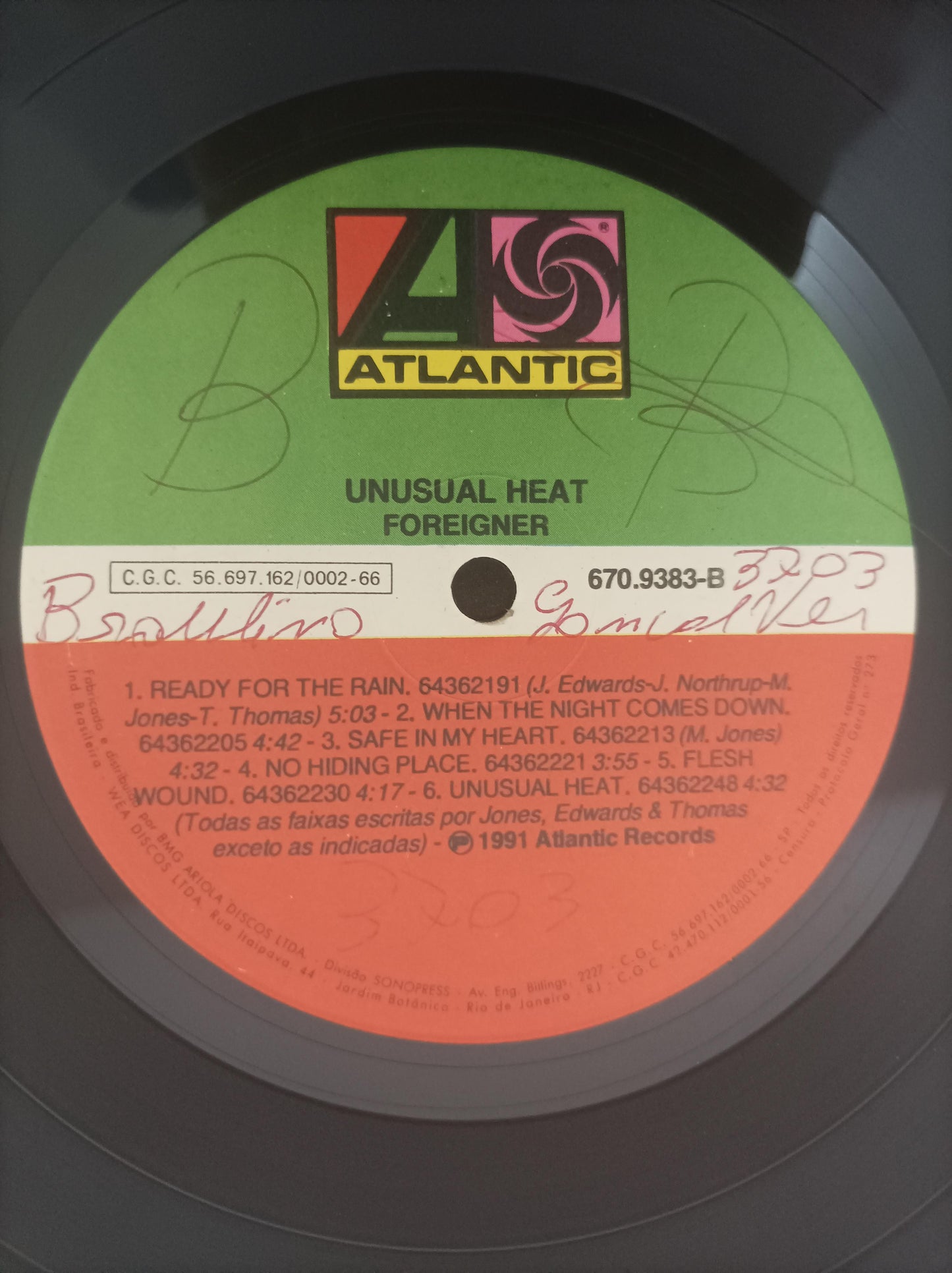 Lp Vinil Foreigner Unusual Heat Com Encarte