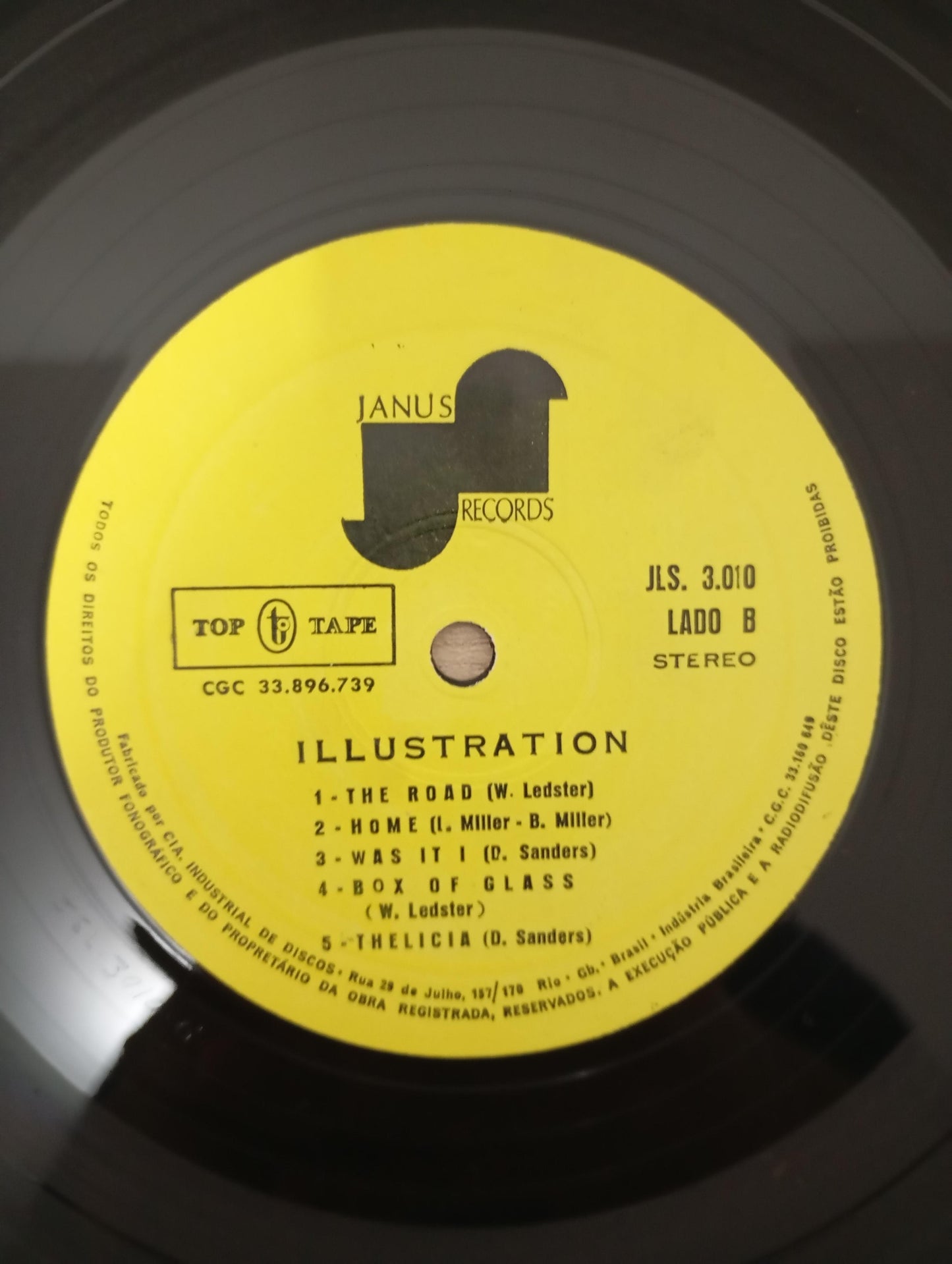 Lp Vinil Illustration Upon The Earth Capa Dupla