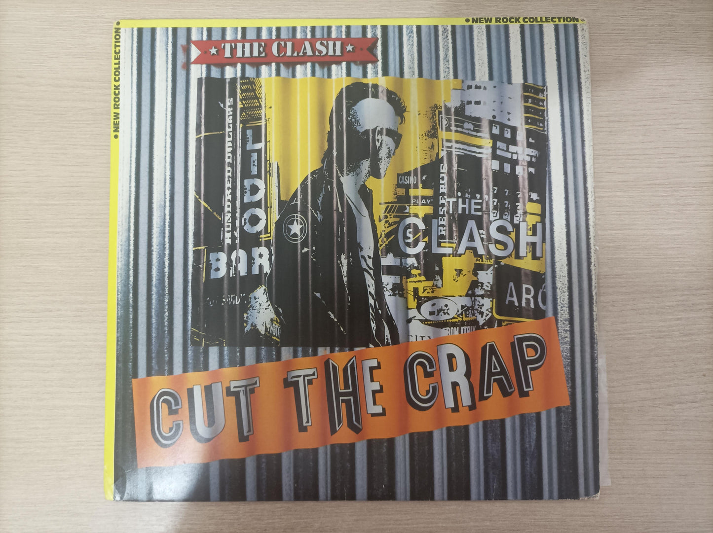 Lp Vinil The Clash Cut The Crap Com Encarte