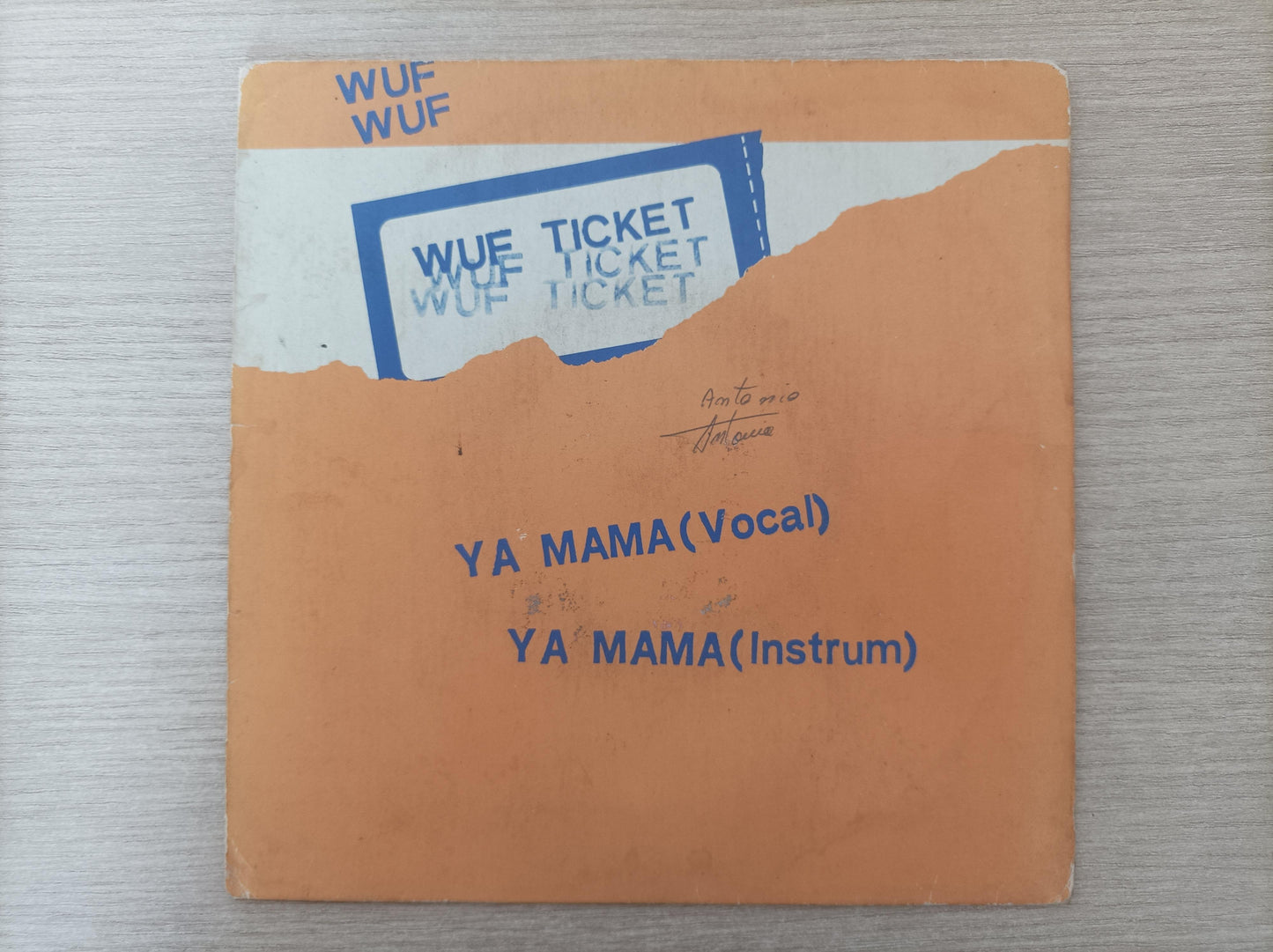 Compacto Vinil Wuf Ticket Ya Mama