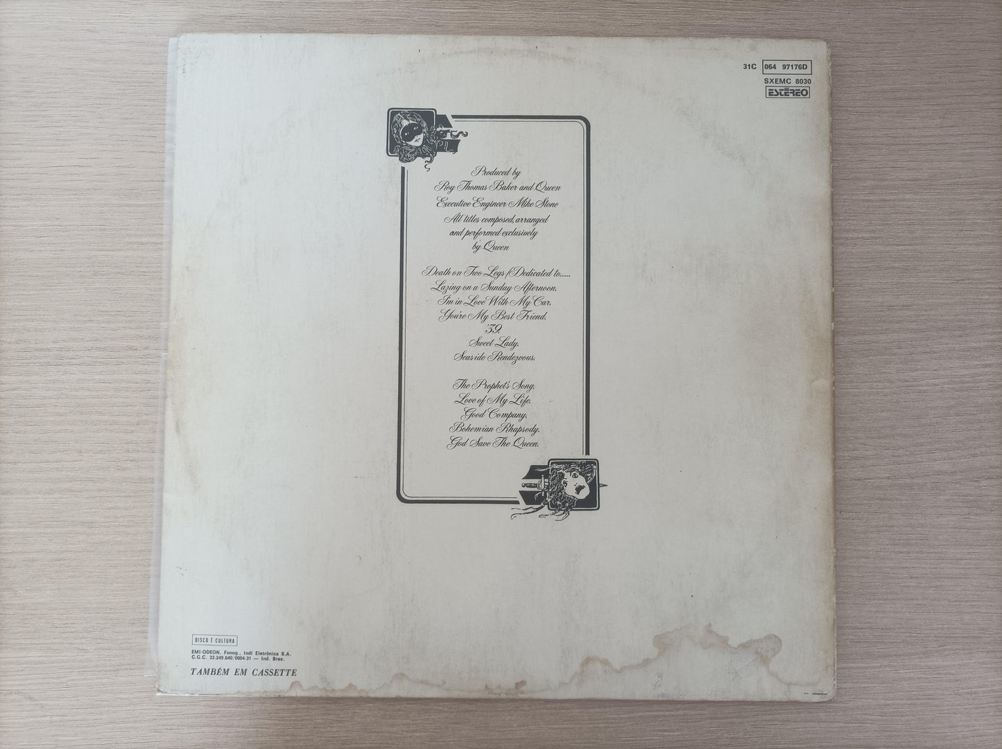 Lp Vinil Queen A Night At The Opera Capa Dupla Com Encarte