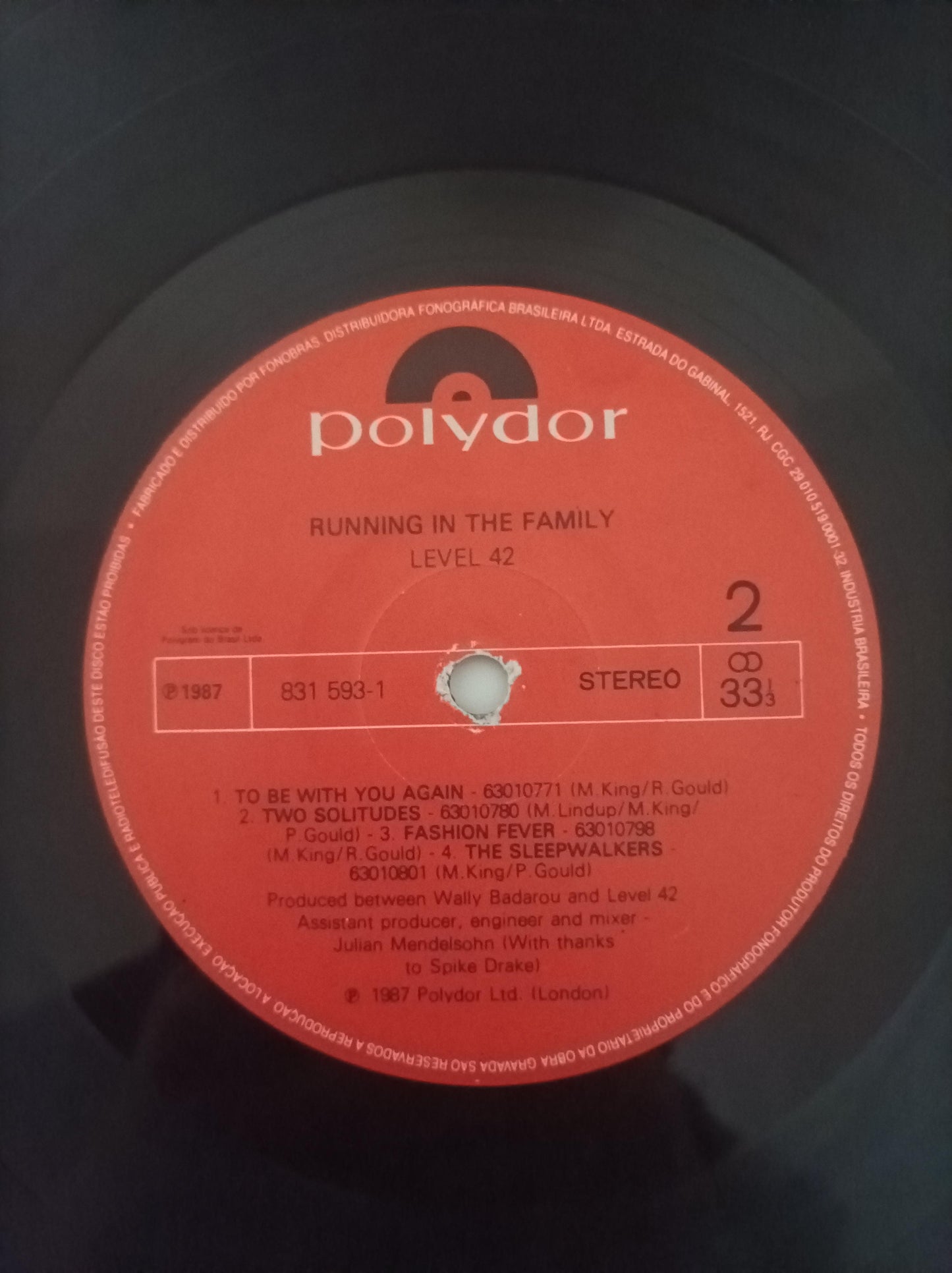 Lp Vinil Level 42 Running In The Family Com Encarte