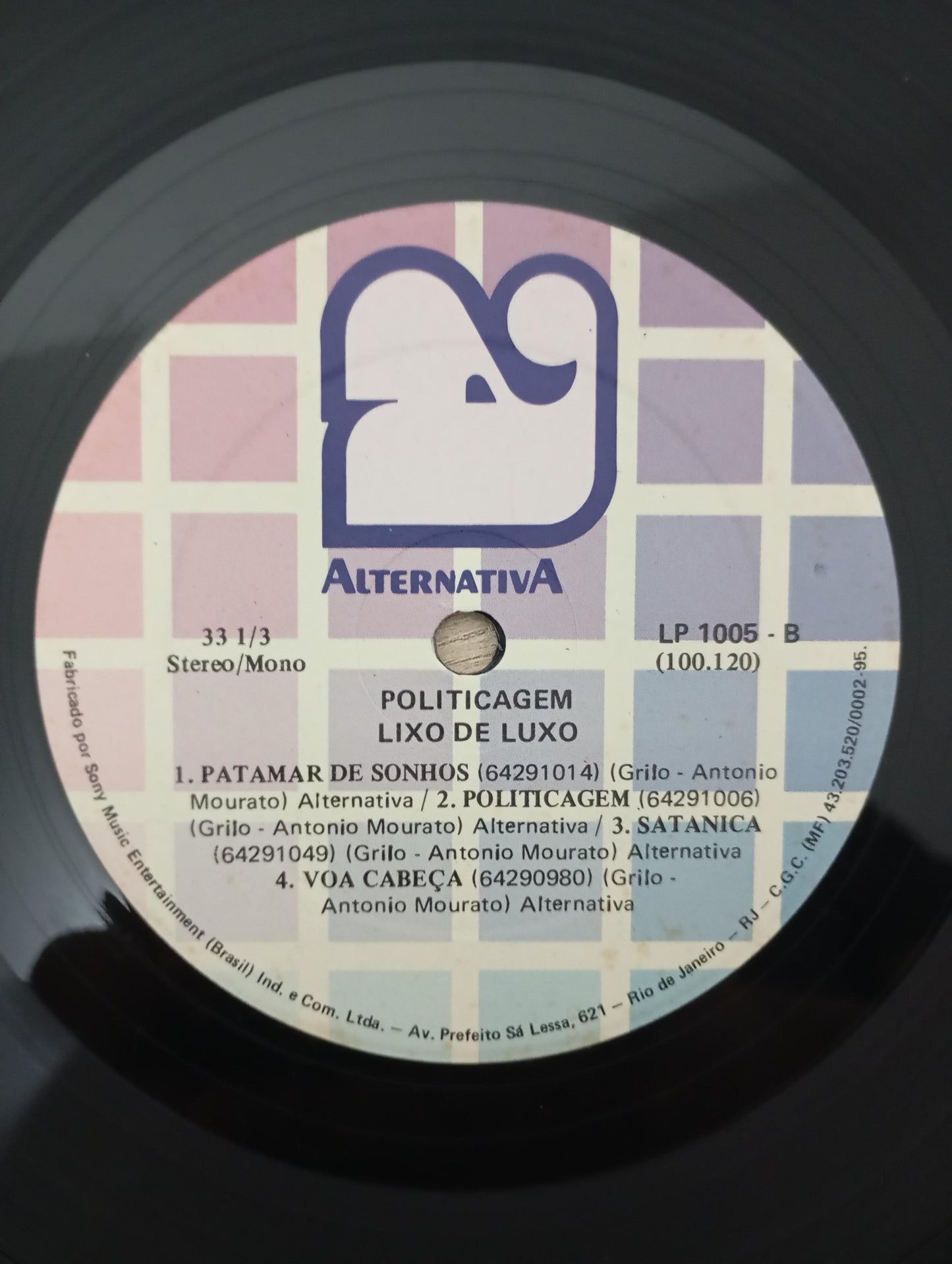 Lp Vinil Lixo De Luxo Politicagem Com Encarte