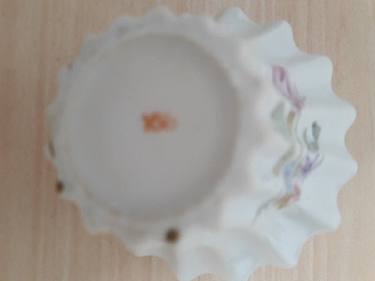 Enfeite Cestinha Miniatura Porcelana
