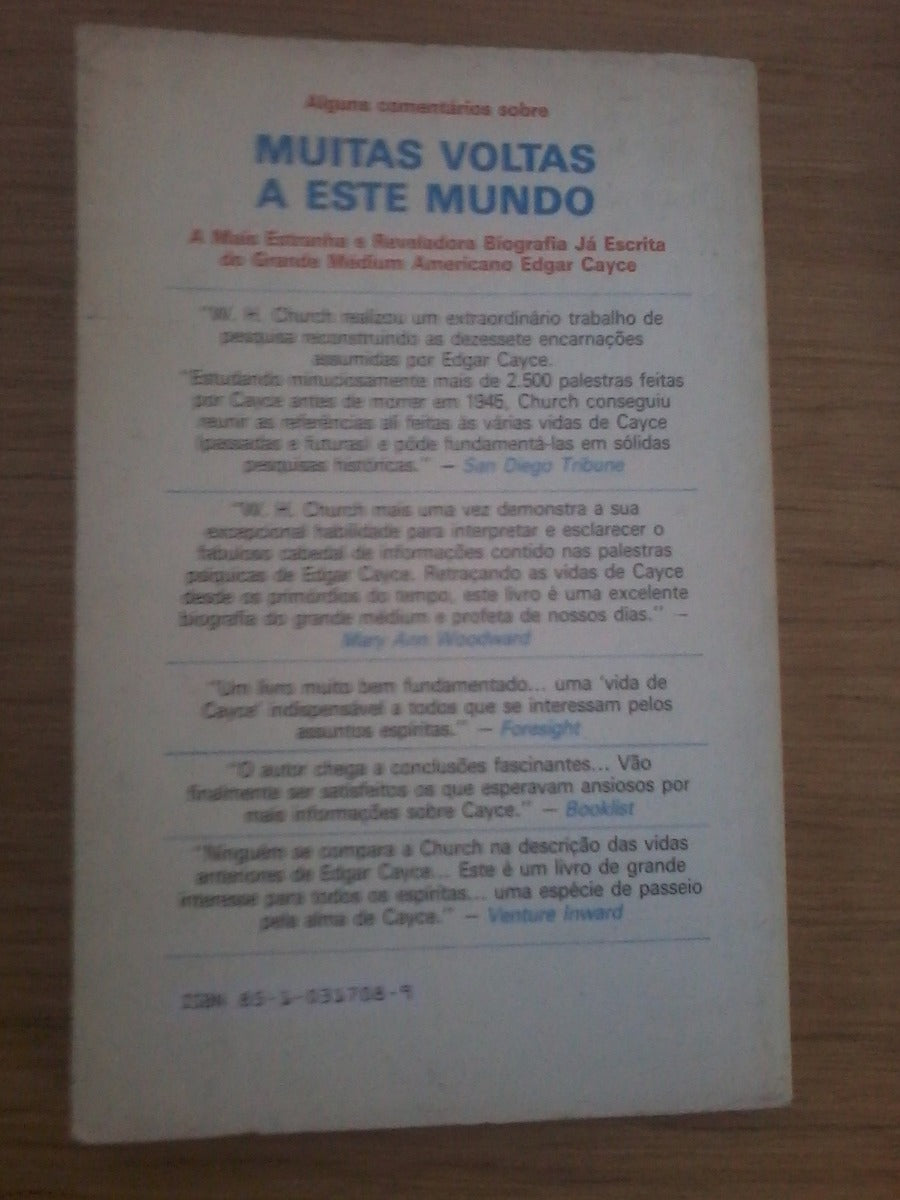 Livro Muitas Voltas A Este Mundo - W. H. Church