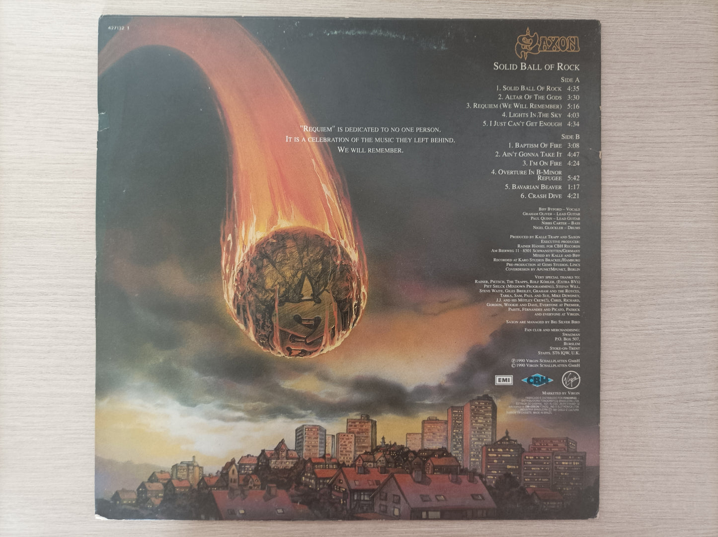Lp Vinil Saxon Solid Ball of Rock