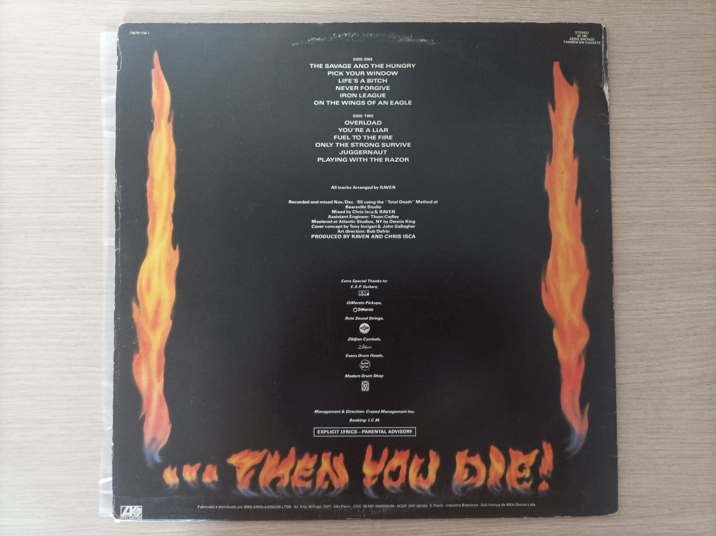 Lp Vinil Raven Life's a bitch Com encarte
