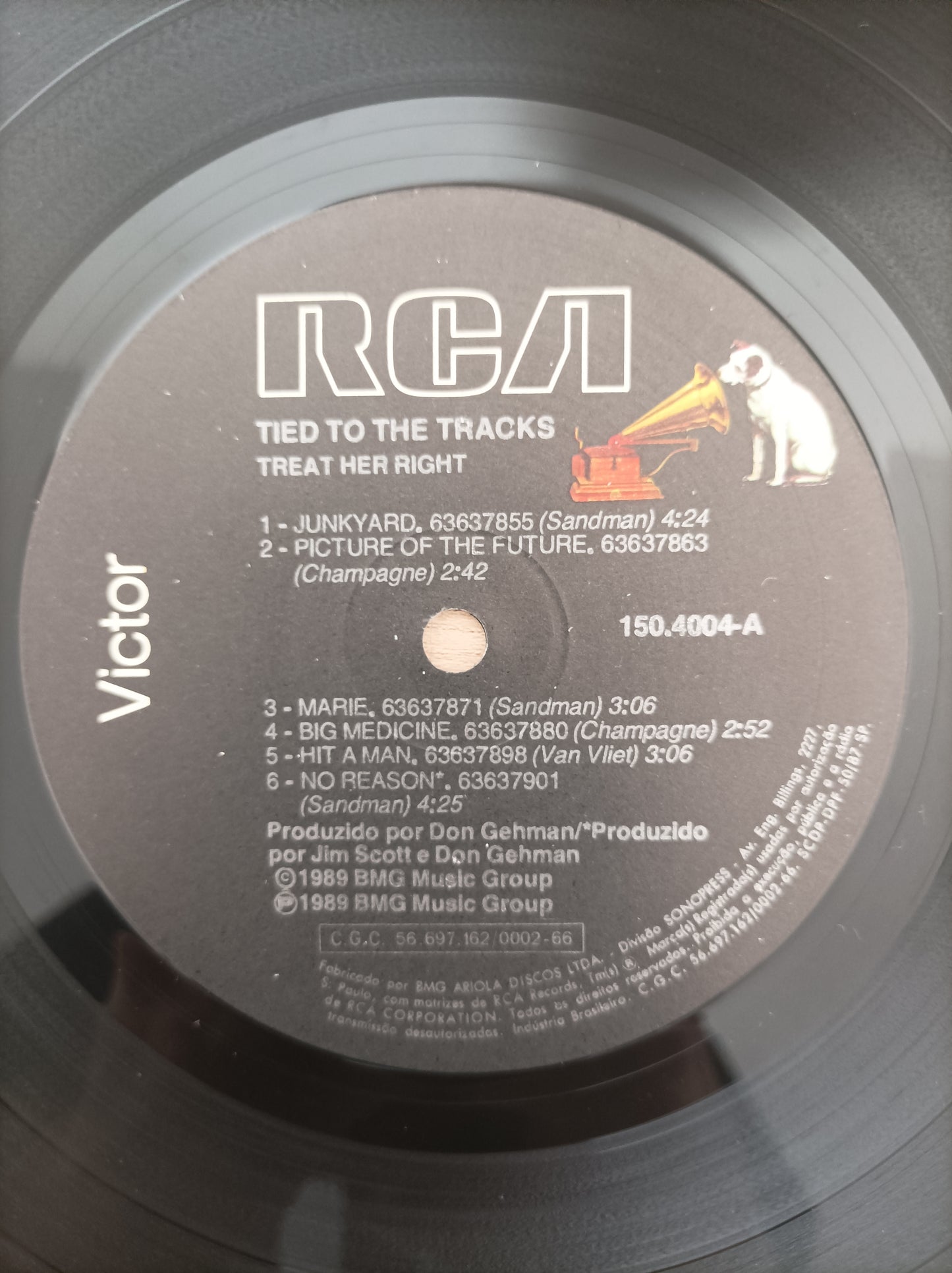 Lp Vinil Treat Her Right Tied to the Tracks