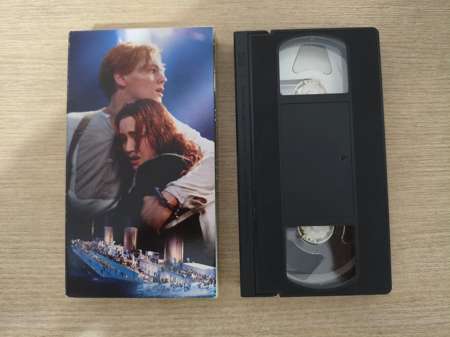 Fita VHS Titanic Filme Dublado Com encartes