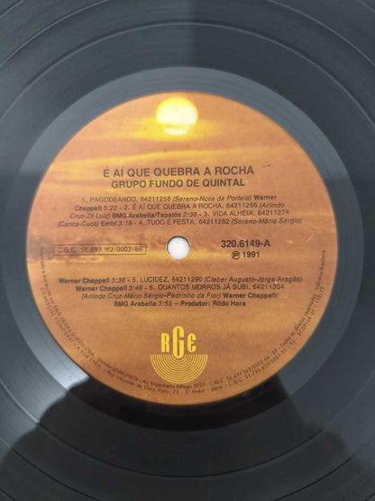 Lp Vinil Fundo de Quintal Quebra Rocha Com Encarte, Leia