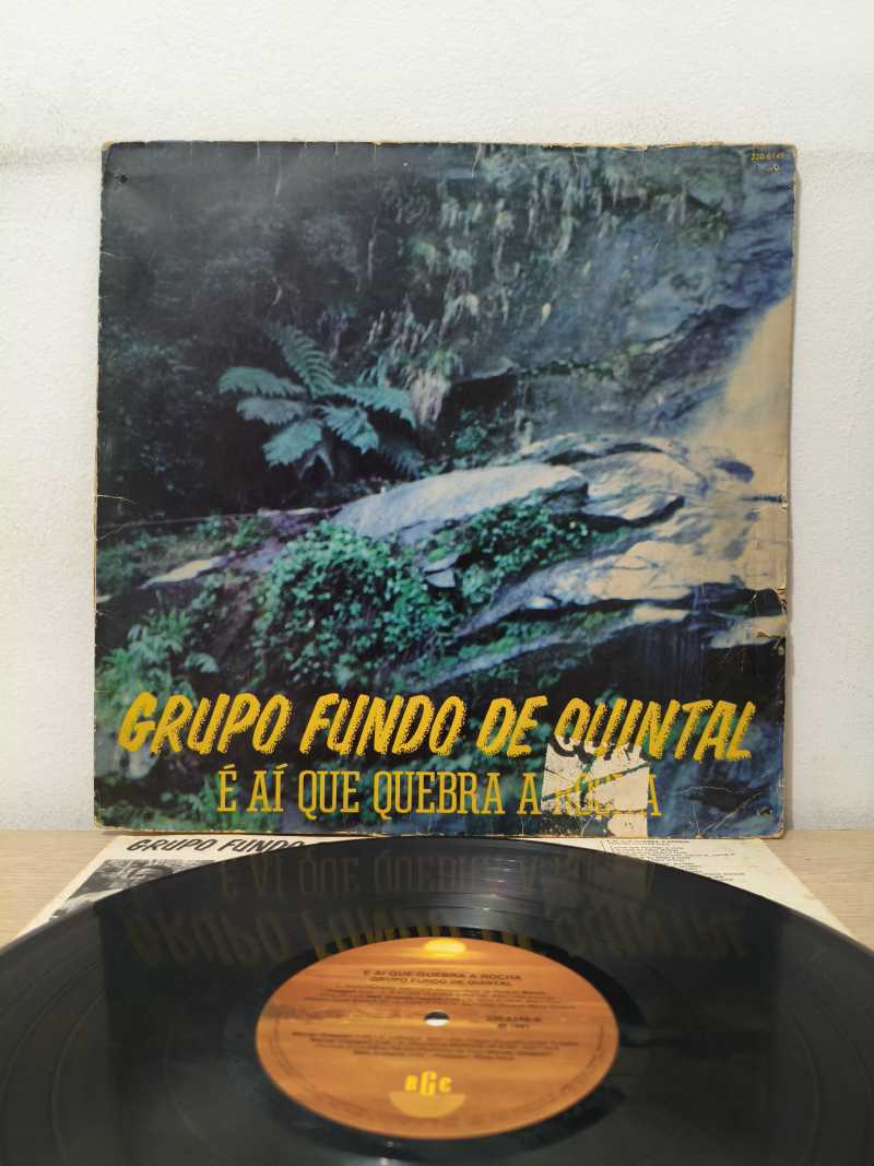 Lp Vinil Fundo de Quintal Quebra Rocha Com Encarte, Leia