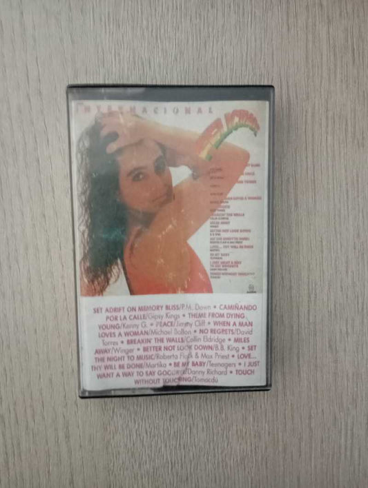 Fita K7 Cassete Felicidade Internacional