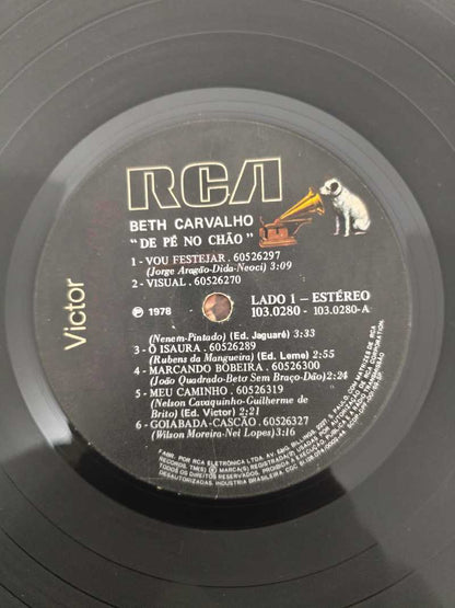 Lp Vinil Beth Carvalho De Pé No Chão Com Encarte