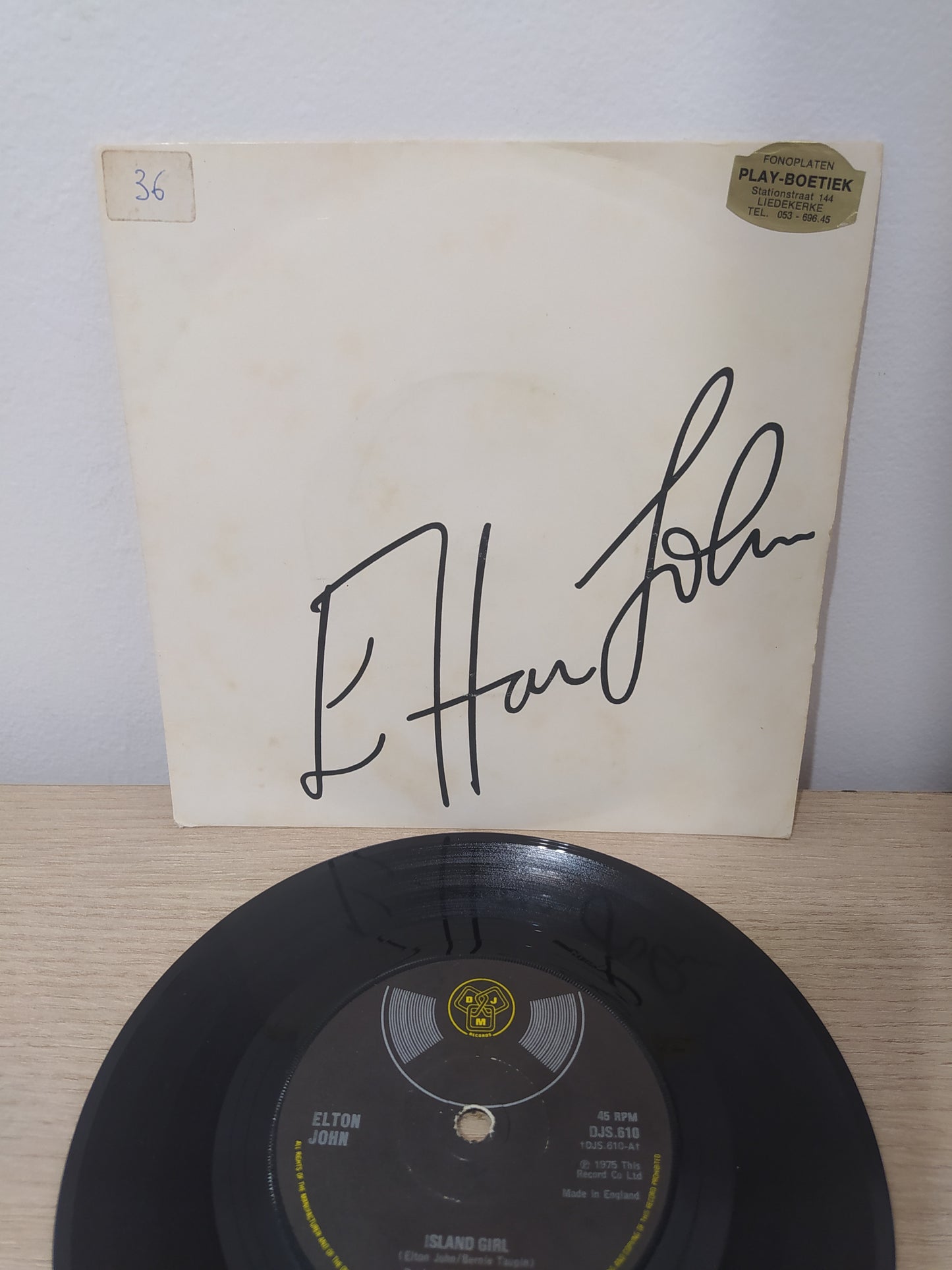 Vinil Compacto Elton John Island Girl / Sugar On The Floor