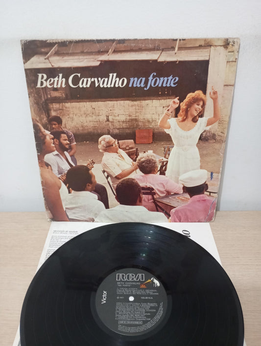 Lp Vinil Beth Carvalho Na Fonte Com Encarte