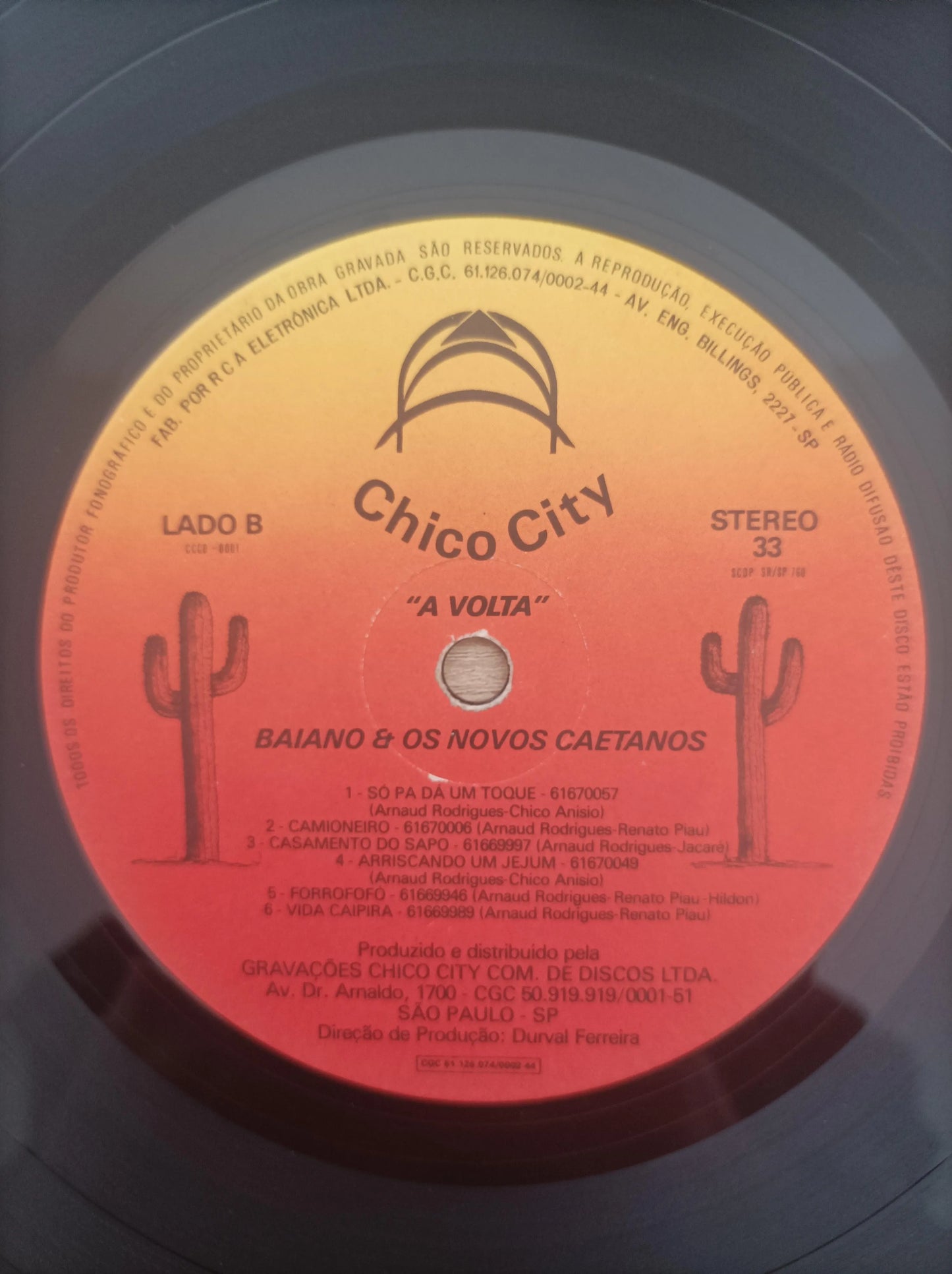 Lp Vinil Baiano & Os Novos Caetanos A Volta Com Encarte