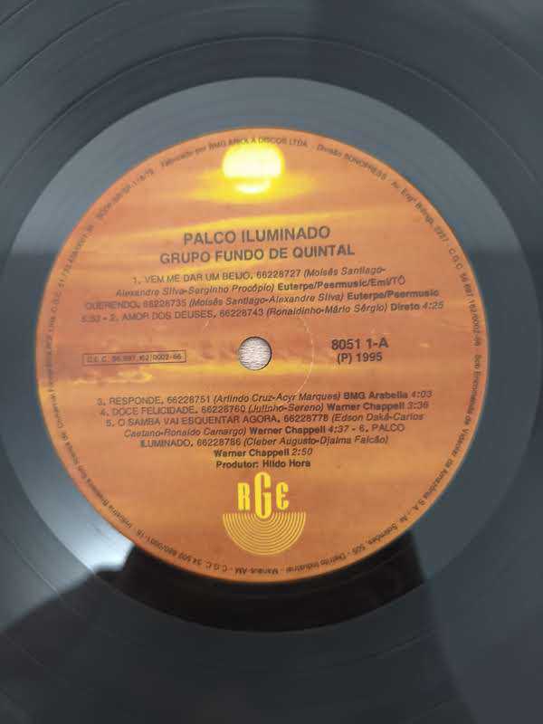 Lp Vinil Fundo de Quintal Palco Iluminado