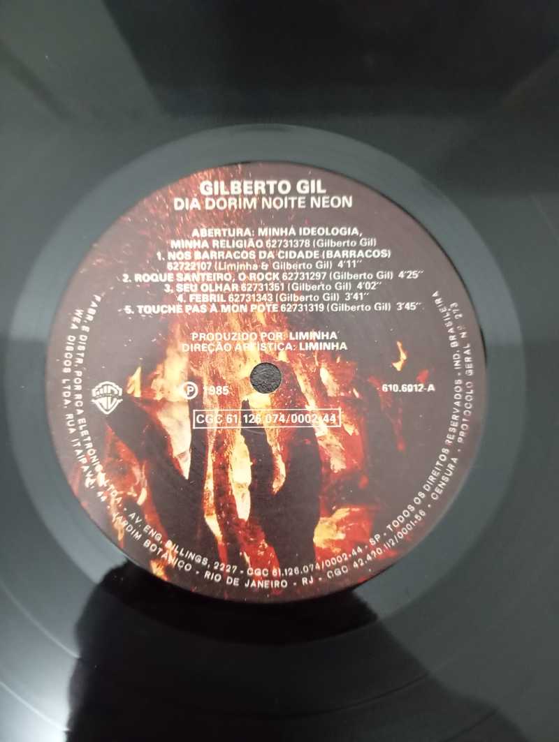 Lp Vinil Gilberto Gil Dia Dorim Noite Neon Com Encarte