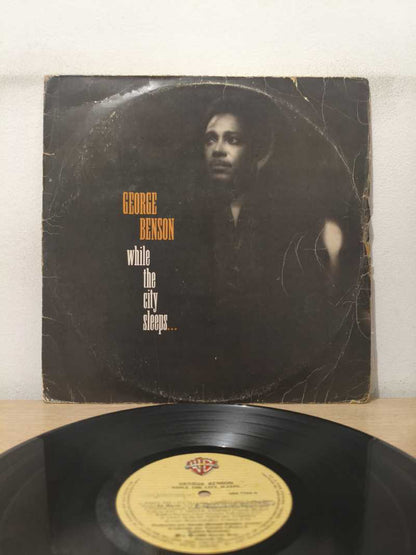 Lp Vinil George Benson While The City Sleeps...