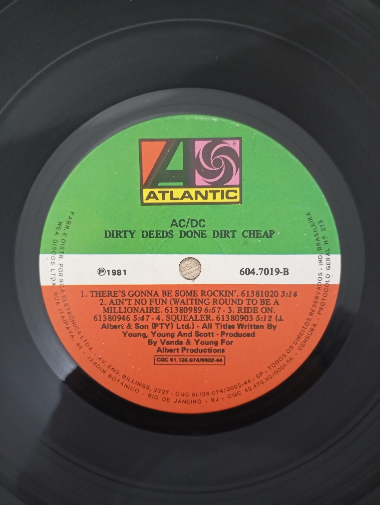 Lp Vinil AC/DC Dirty Deeds Done Dirt Cheap Com Encarte