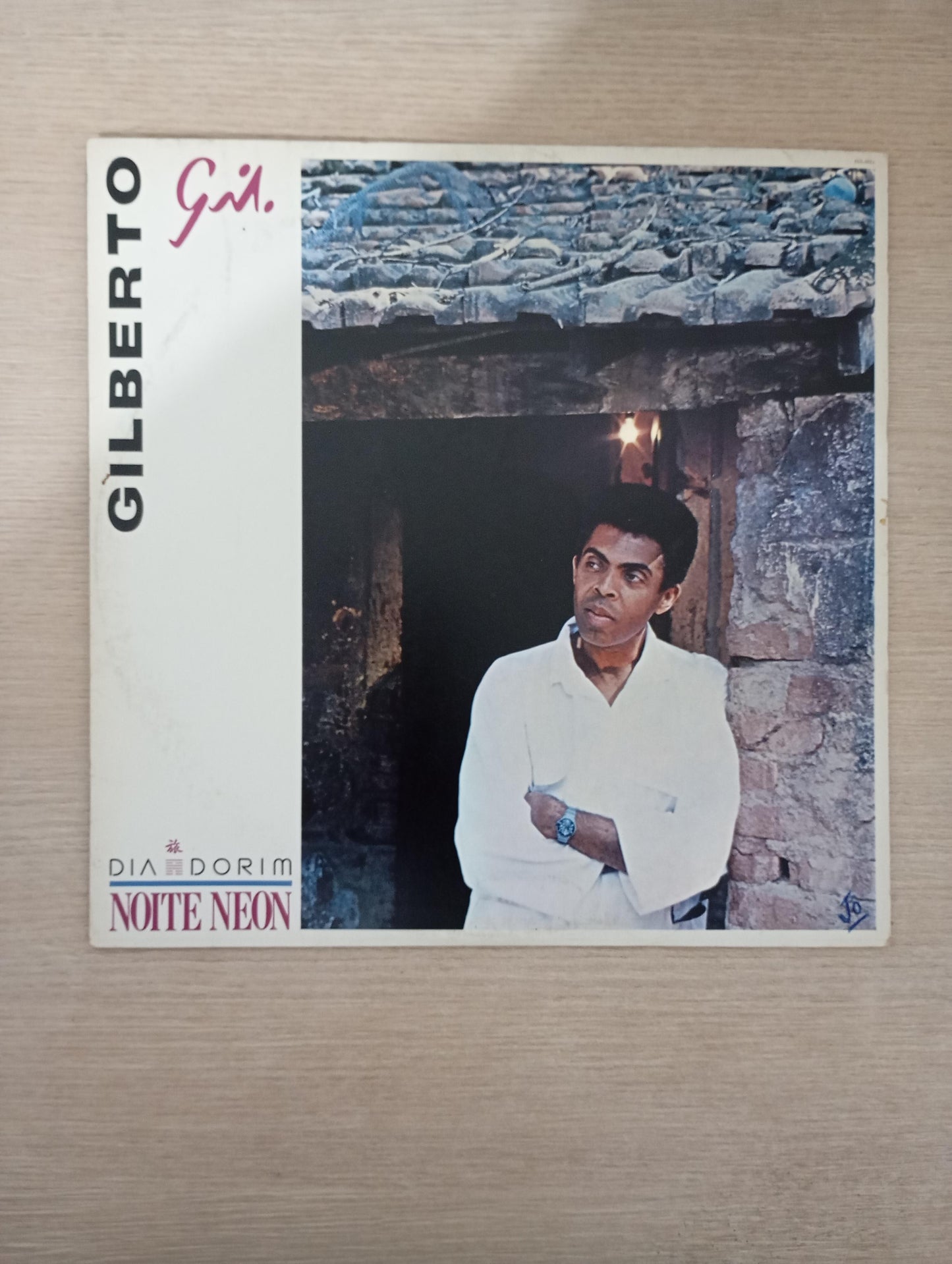 Lp Vinil Gilberto Gil Dia Dorim Noite Neon Com Encarte