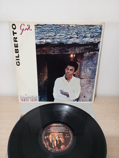 Lp Vinil Gilberto Gil Dia Dorim Noite Neon Com Encarte