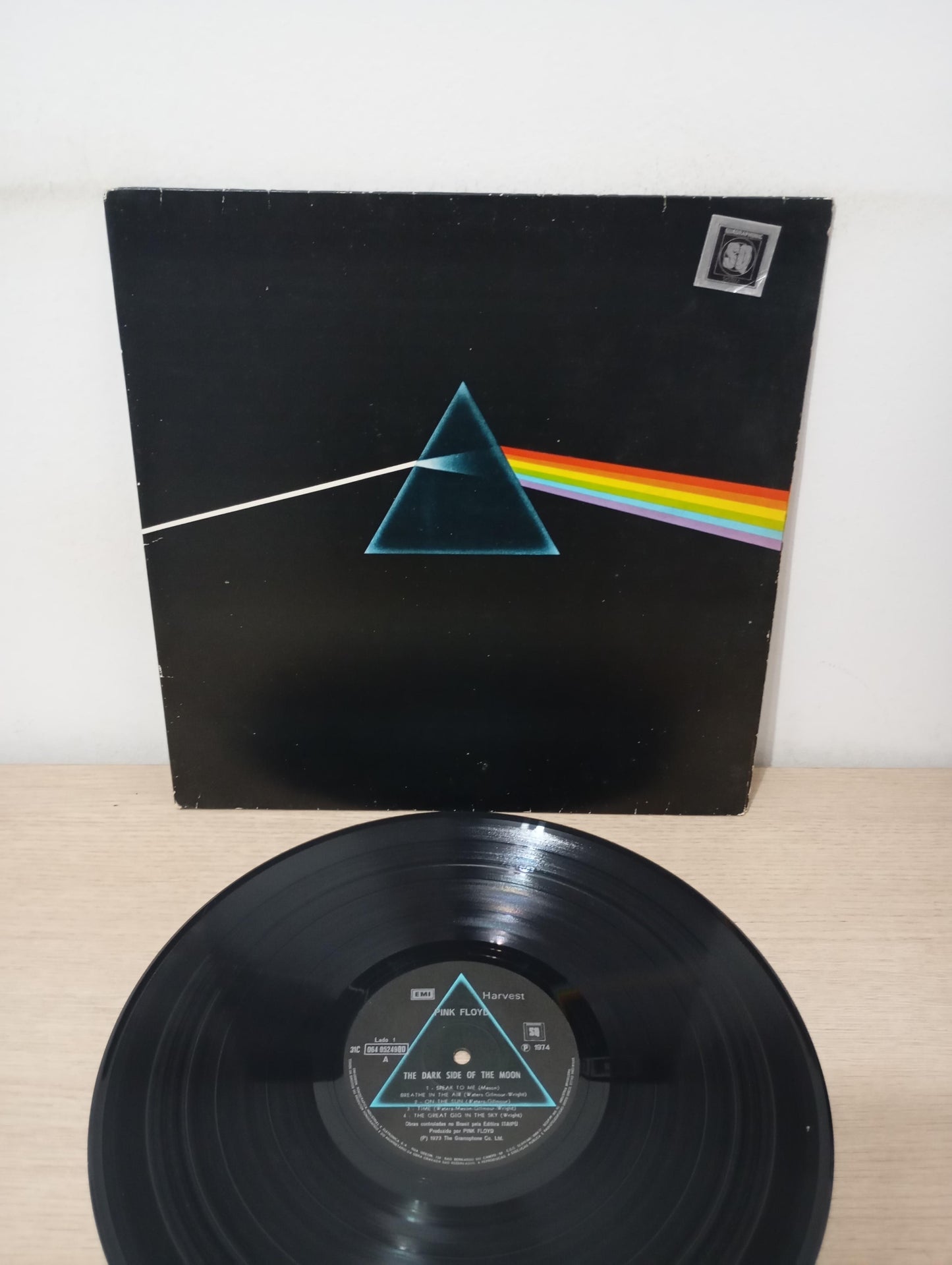Lp Vinil Pink Floyd The Dark Side Of The Moon Capa Dupla, Leia