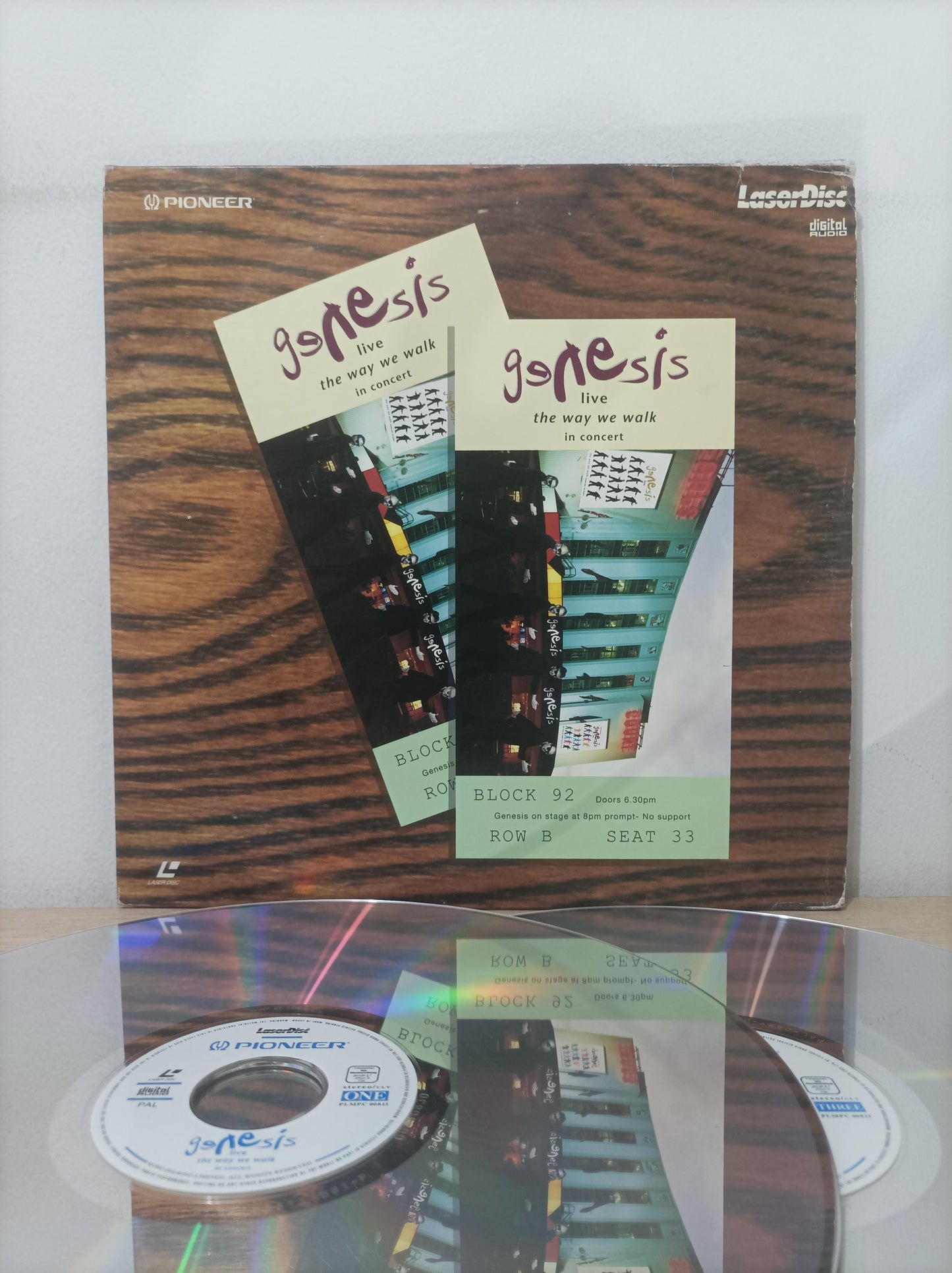 LD LaserDisc Genesis Live Way Walk Concert Duplo Importado