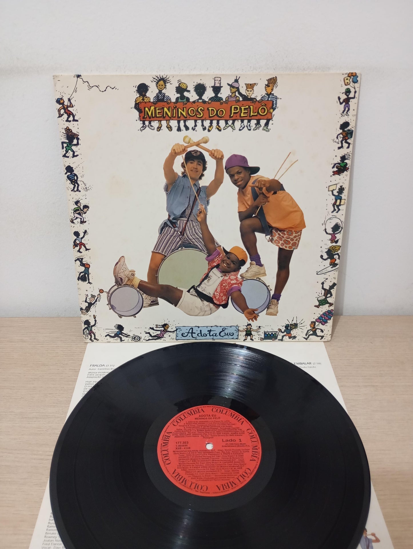 Lp Vinil Meninos Do Pelô Adota Eu Com Encarte