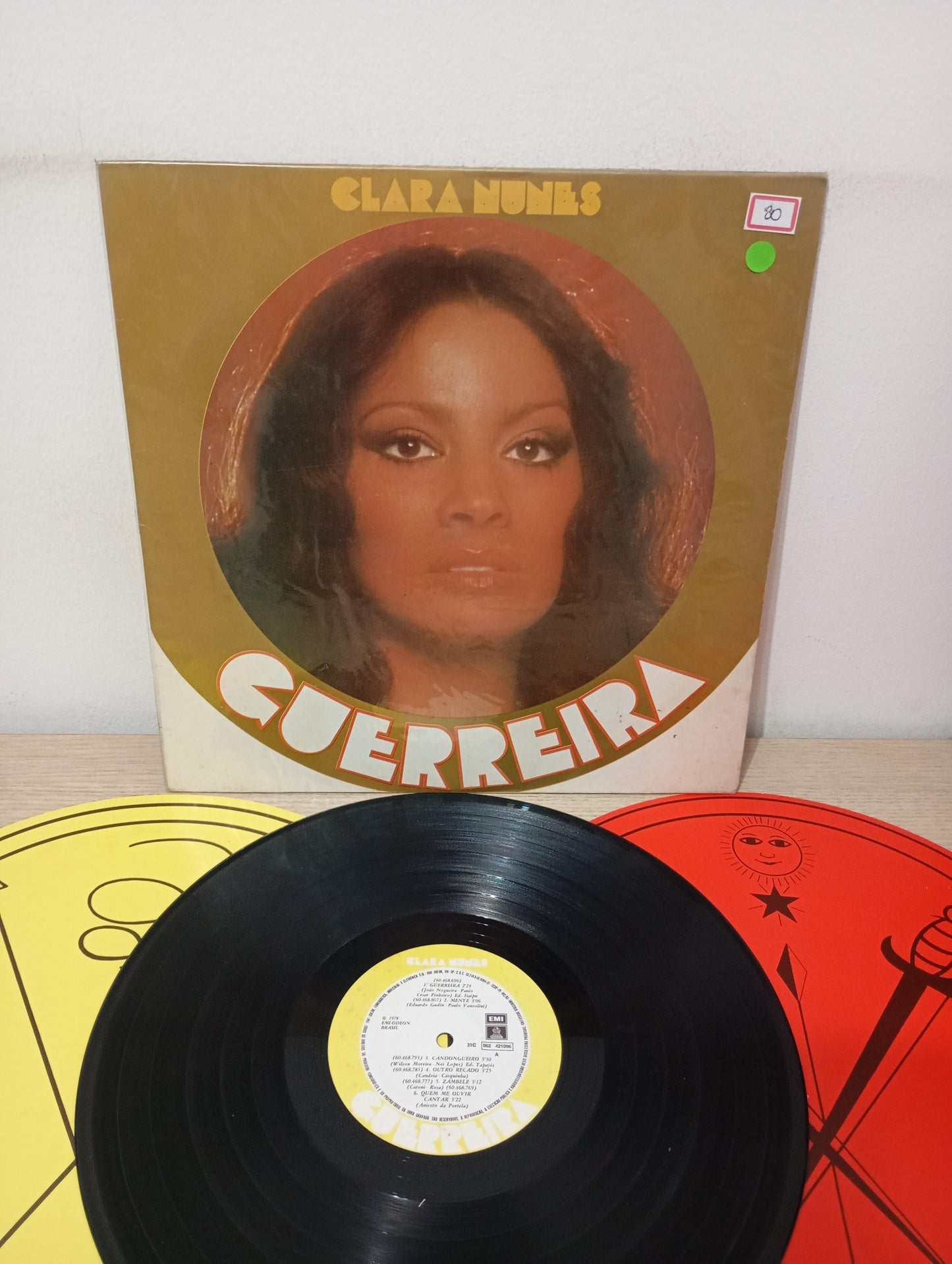 Lp Vinil Clara Nunes Guerreira Com Encartes