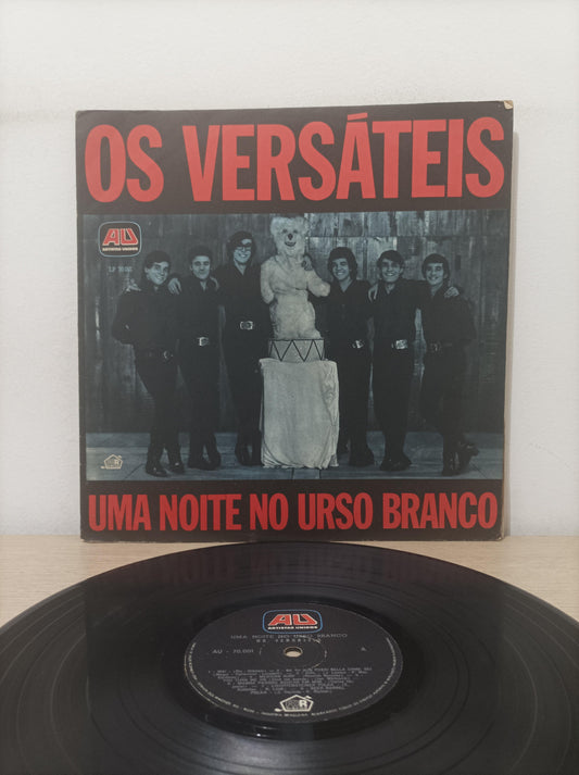 Lp Vinil Os Versáteis Uma Noite No Urso Branco