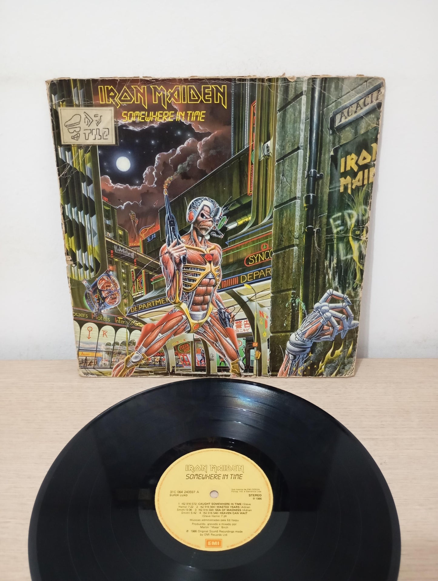 Lp Vinil Iron Maiden Somewhere In Time, Leia