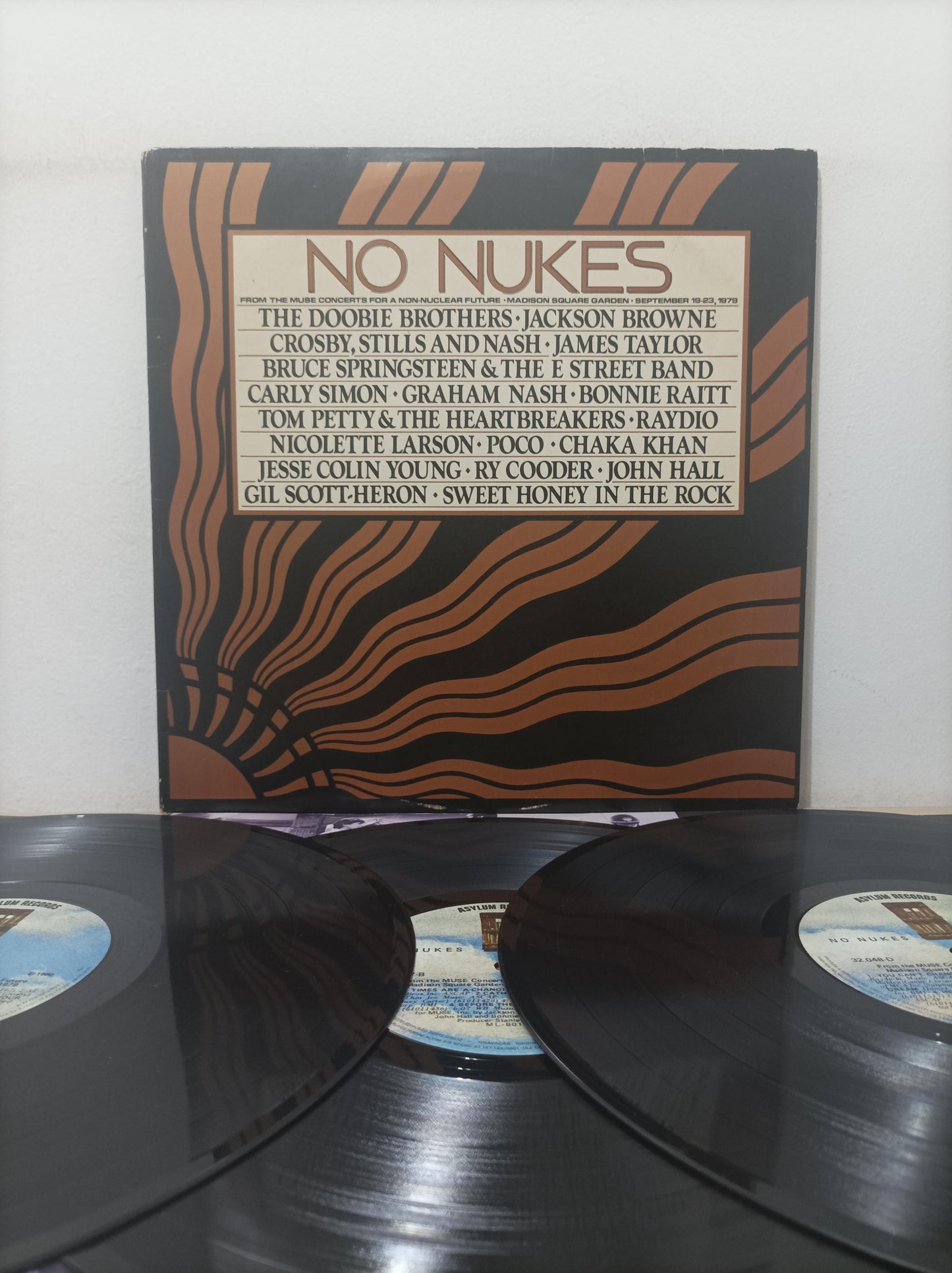 Lp Vinil No Nukes From the Muse Concerts Triplo Com Encartes