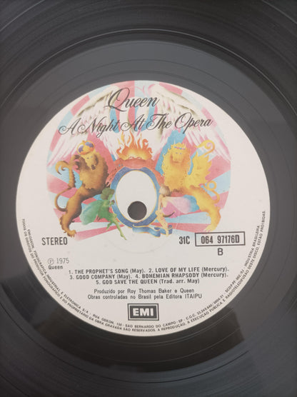 Lp Vinil Queen A Night At The Opera Capa Dupla Com Encarte