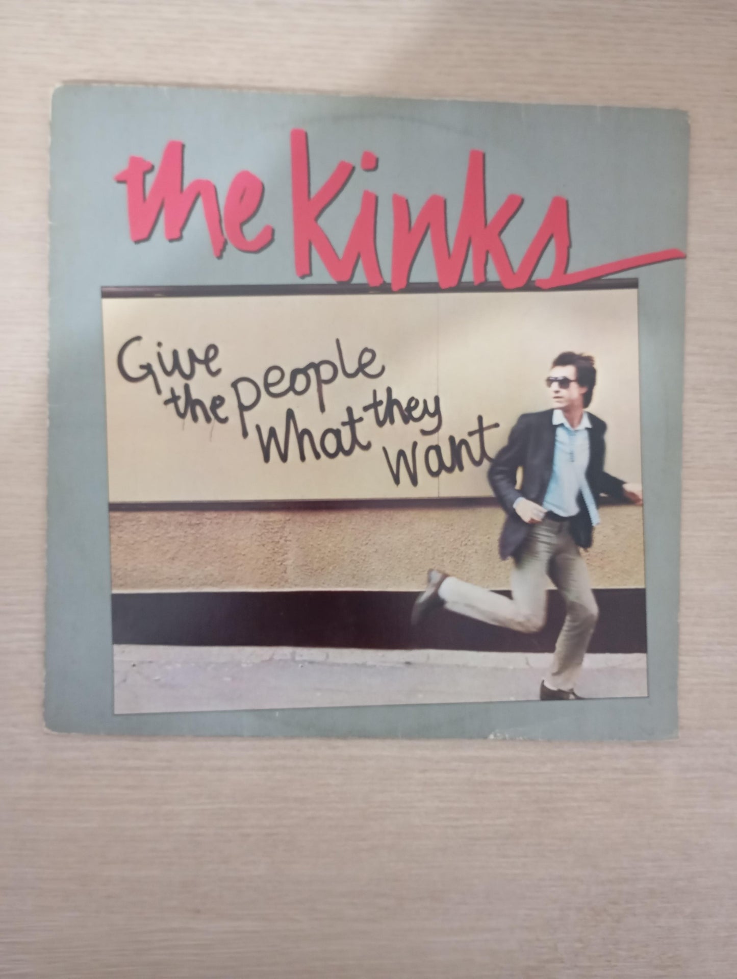 Lp Vinil The Kinks Give The People What They Want C Encarte