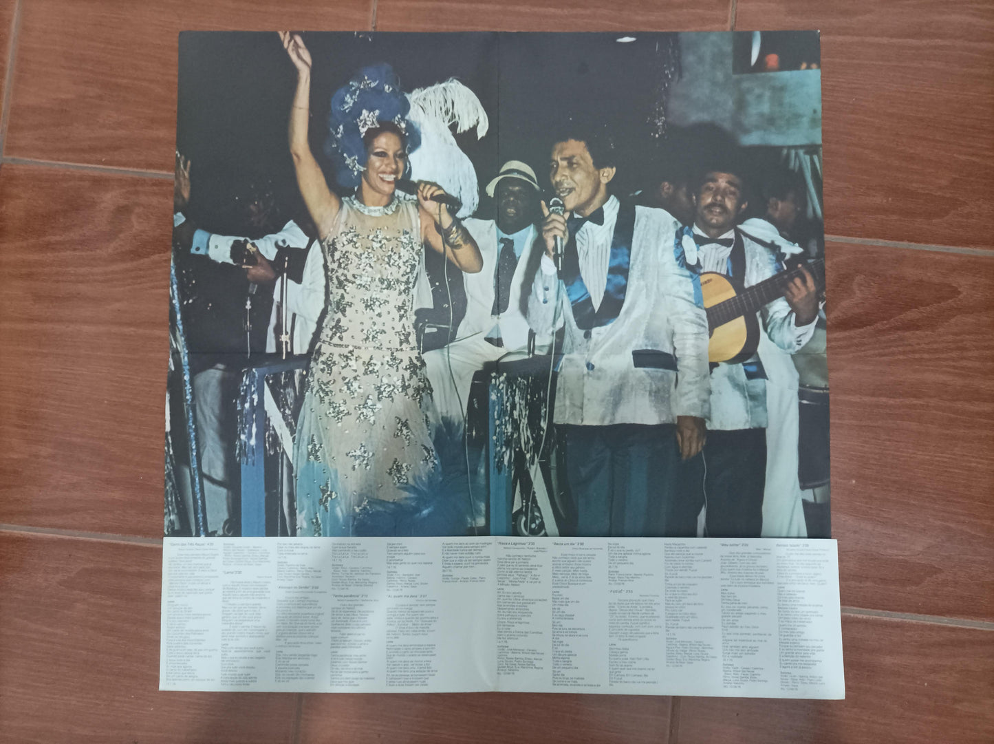 Lp Vinil Clara Nunes 1971 Capa Dupla Com Encarte