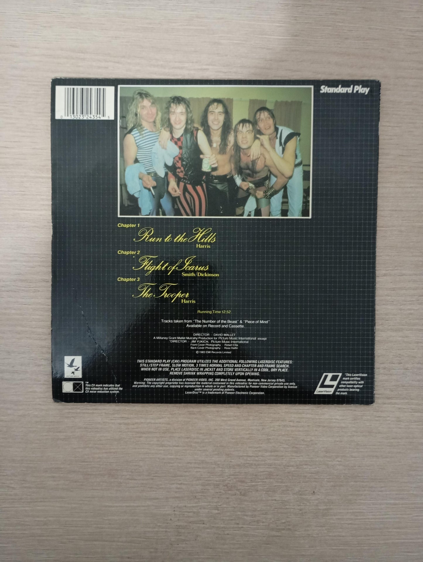 LD LaserDisc Iron Maiden Video Pieces Importado