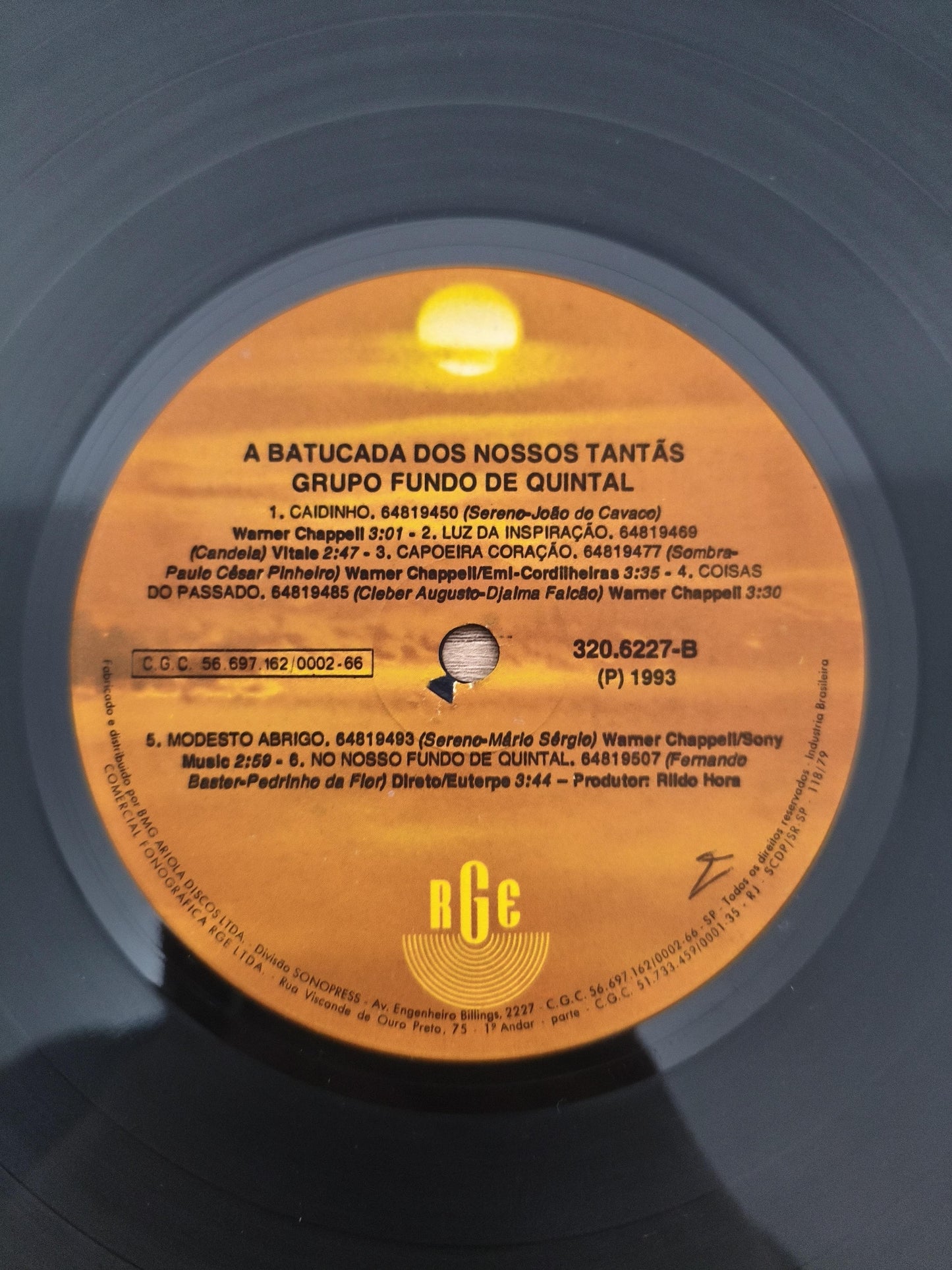 Lp Vinil Fundo de Quintal Batucada Nossos Tantãs Com Encarte